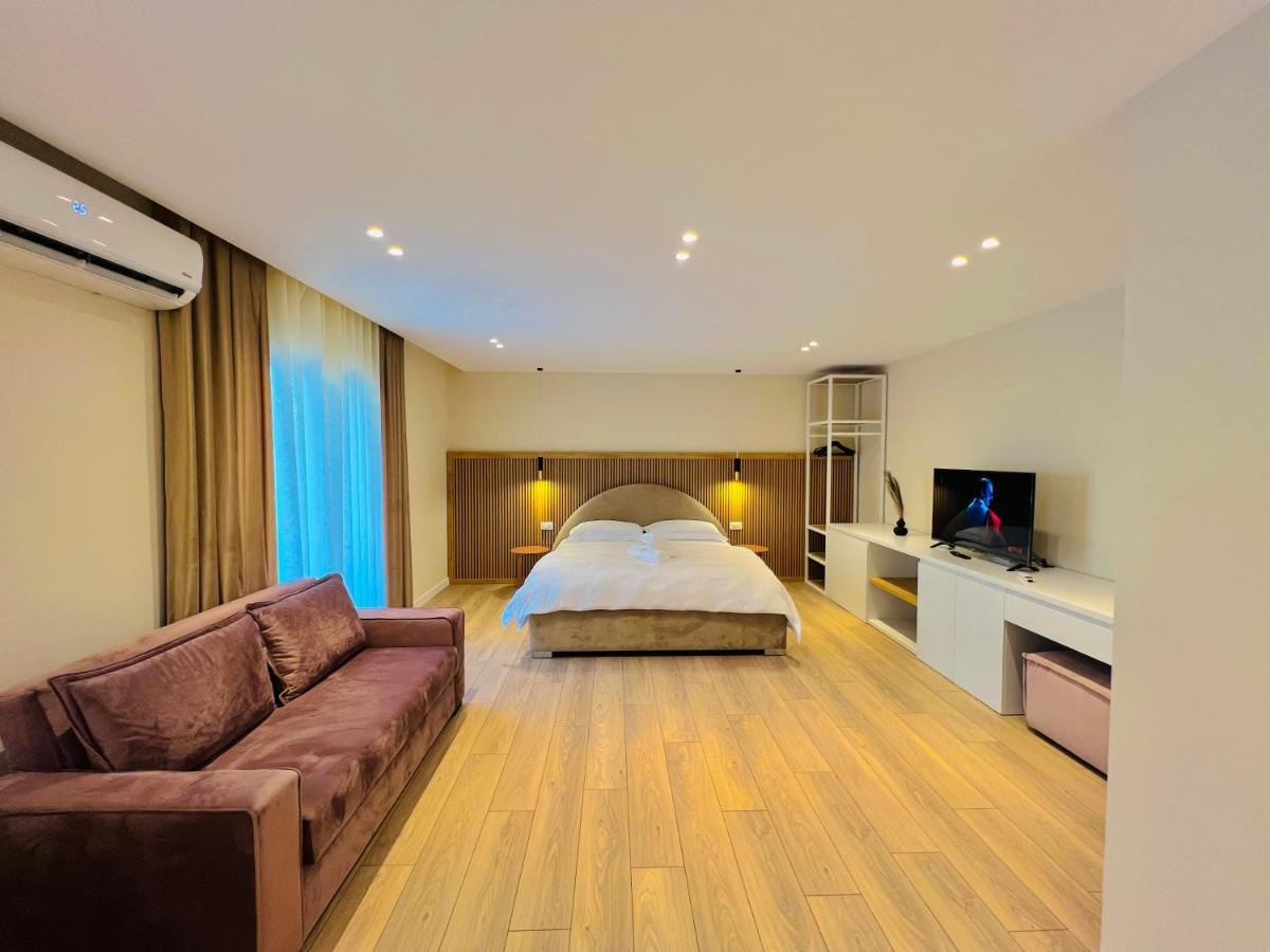 Tirana Center Hideaway Apartment Exterior photo